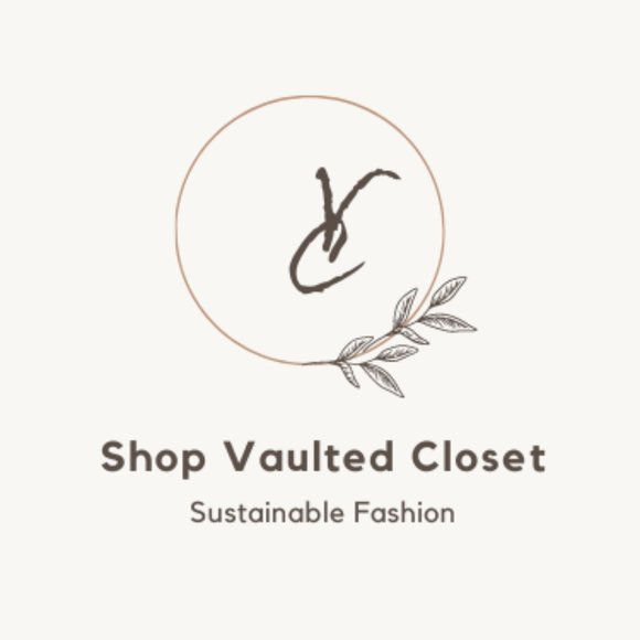Instagram | @vaultedcloset - Picture 1 of 1